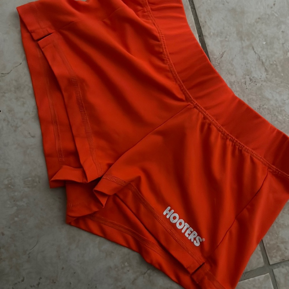 ❗️Authentic Hooters shorts ❗️